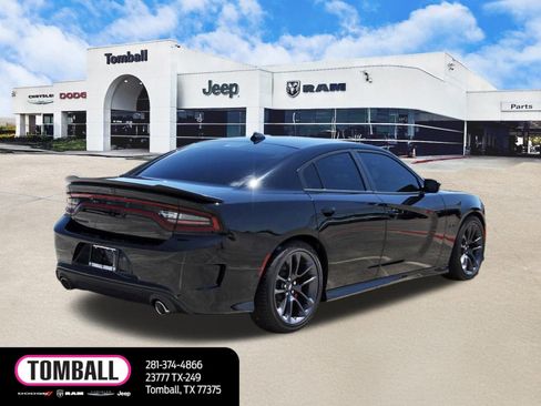 Used 2023 Dodge Charger R/T w/ Performance Handling Group RWD image 7