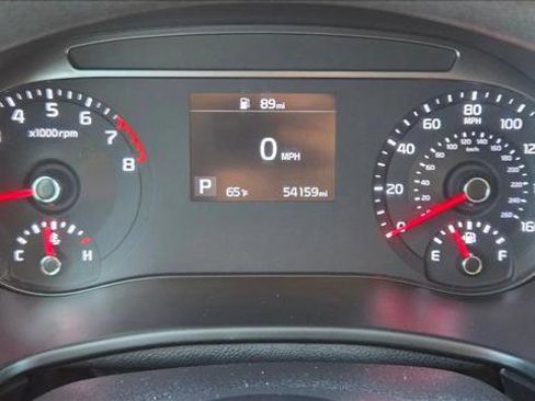 Used 2020 Kia Soul LX image 11