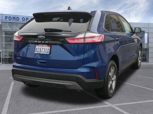 Used 2021 Ford Edge SEL w/ Convenience Package image 4
