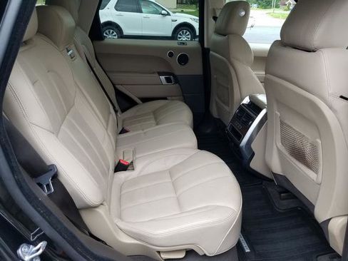 Used 2017 Land Rover Range Rover Sport HSE image 19