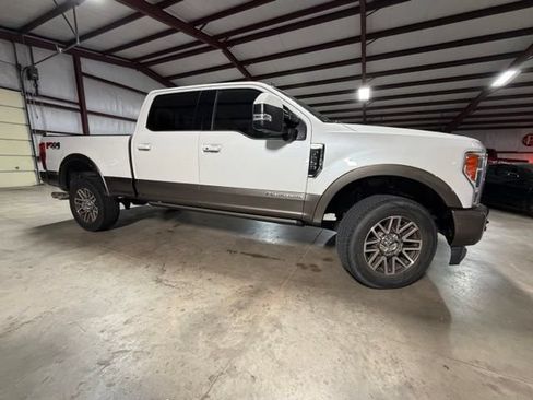 Used 2019 Ford F250 King Ranch w/ King Ranch Ultimate Package AWD/4WD image 5