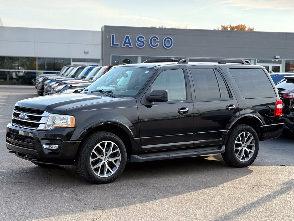Used 2015 Ford Expedition XLT w/ Equipment Group 201A AWD/4WD image 33