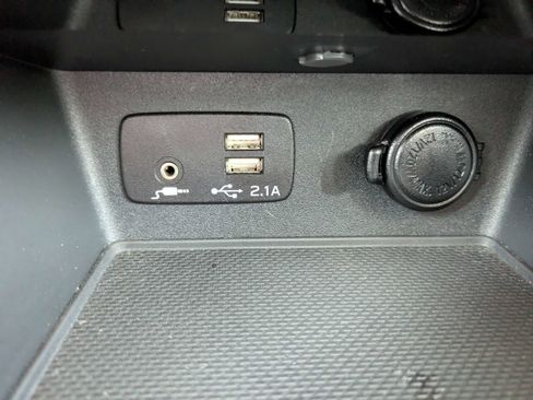 Used 2020 Subaru Forester Limited image 24