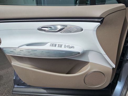 Certified 2026 Genesis Electrified GV70 AWD/4WD image 28
