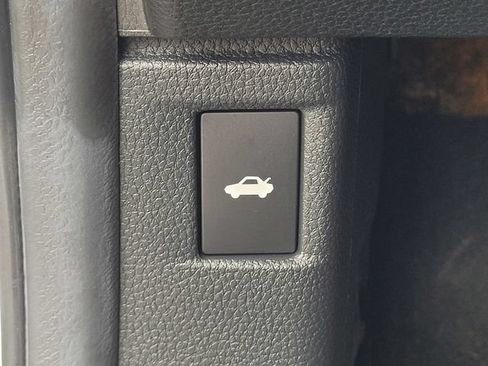 Used 2024 Honda Accord Touring image 13