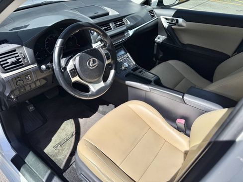 Used 2012 Lexus CT 200h Premium FWD image 8