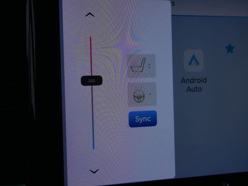 Certified 2023 Chrysler Pacifica Touring-L image 33