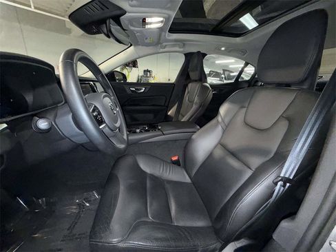 Used 2023 Volvo S60 T8 Plus w/ Climate Package image 2