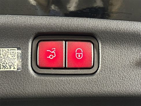 Certified 2024 Mercedes-Benz C 300 Sedan image 21