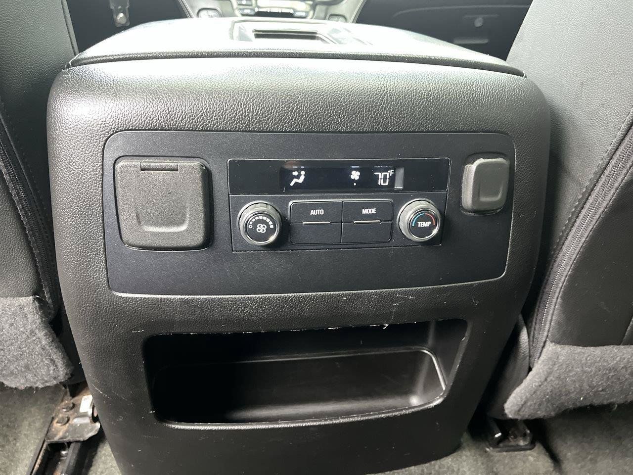 Used 2018 Chevrolet Tahoe LT AWD/4WD image 13