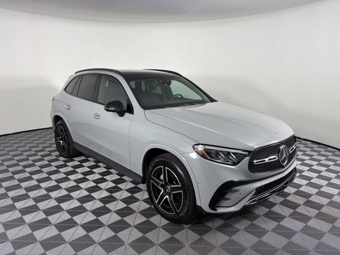 Certified 2026 Mercedes-Benz GLC 300 4MATIC image 1