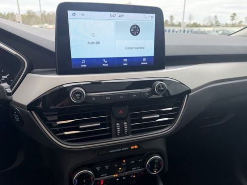 Used 2022 Ford Escape SEL image 19