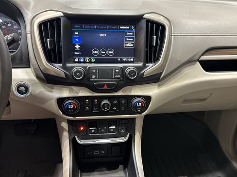Used 2019 GMC Terrain Denali AWD/4WD image 30