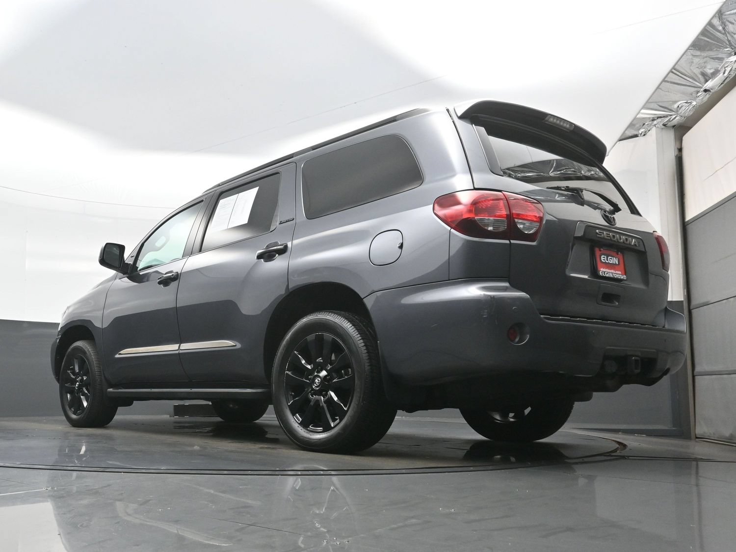 Used 2021 Toyota Sequoia Nightshade w/ Safety & Convenience Package AWD/4WD image 33