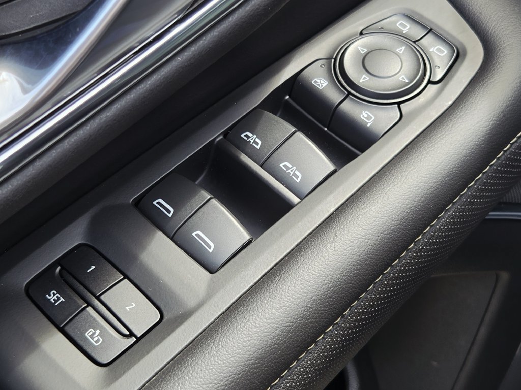 Used 2022 GMC Yukon SLT w/ SLT Premium Package AWD/4WD image 30