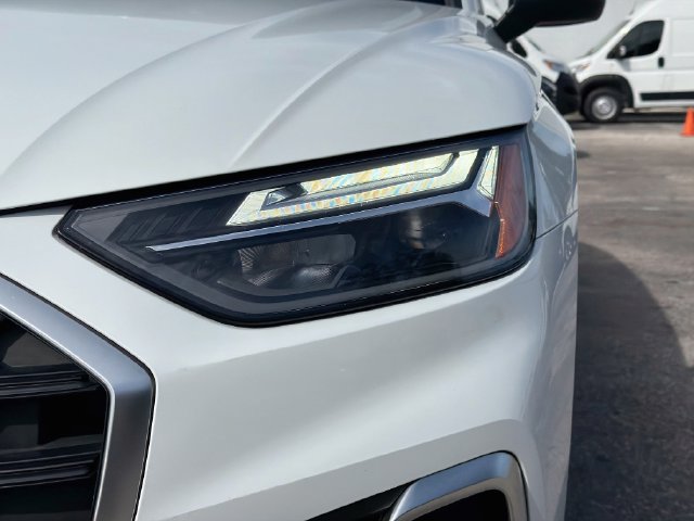 Used 2023 Audi Q5 2.0T Premium w/ Convenience Package AWD/4WD image 9