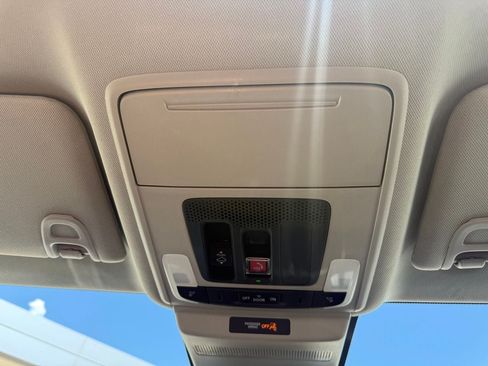 Used 2025 Honda Accord SE image 17