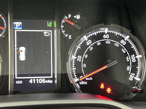 Used 2024 Toyota 4Runner Limited RWD image 22