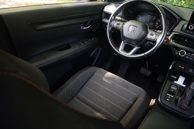 Used 2025 Honda CR-V Sport image 2