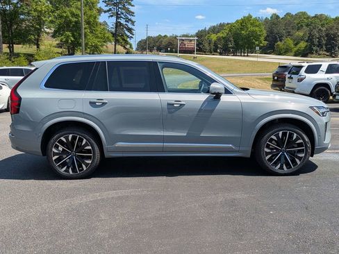 New 2026 Volvo XC90 T8 Plus w/ Protection Package Premier AWD/4WD image 7