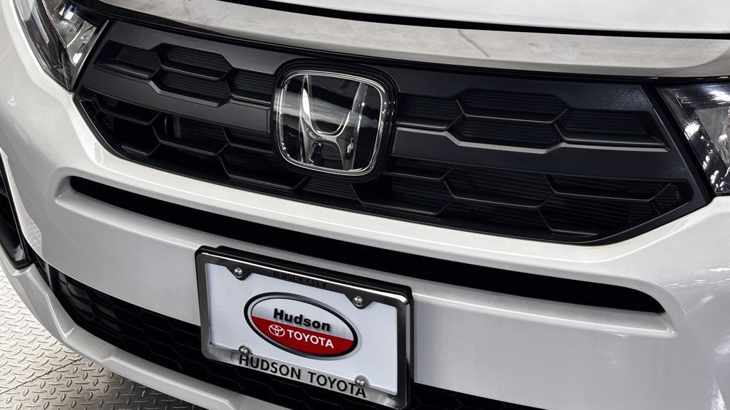 Used 2026 Honda Odyssey EX-L image 2