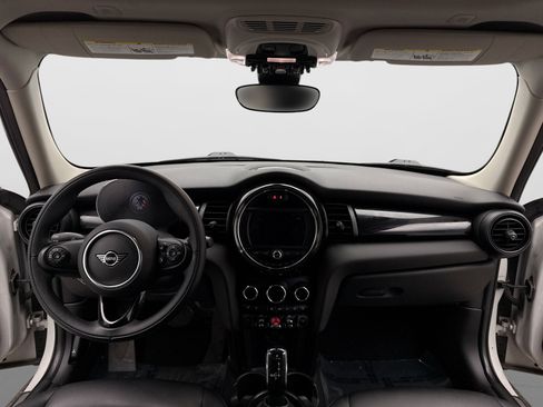 Used 2021 MINI Cooper 4-Door Hardtop w/ 6.5" Touchscreen Package FWD image 14