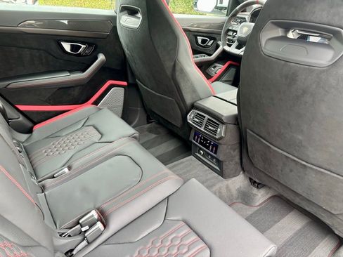 Used 2024 Lamborghini Urus Performante image 28