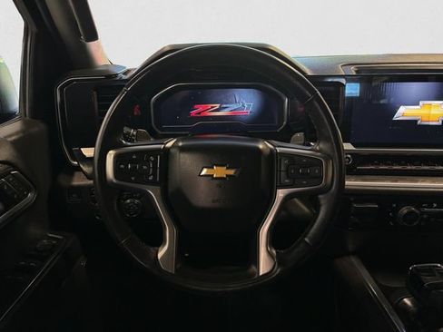 Used 2022 Chevrolet Silverado 1500 LTZ AWD/4WD image 13