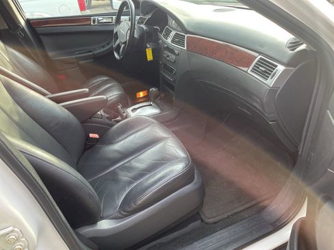 Used 2004 Chrysler Pacifica 2WD w/ Cargo Convenience Group image 14