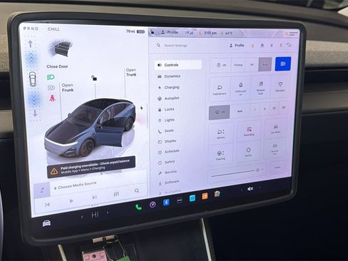 Used 2026 Tesla Model Y 2WD image 35