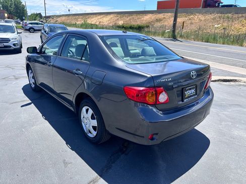 Used 2009 Toyota Corolla LE FWD image 4
