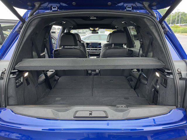 Used 2023 BMW X7 M60i w/ Executive Package AWD/4WD image 10