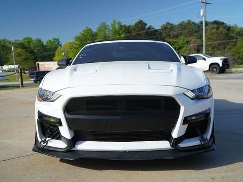 Used 2019 Ford Mustang Premium image 10