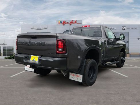 New 2026 RAM 3500 Tradesman AWD/4WD image 5