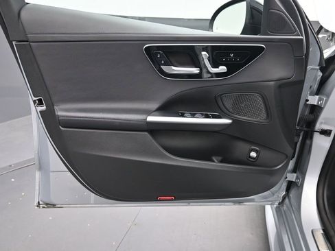 Used 2023 Mercedes-Benz C 300 Sedan image 4