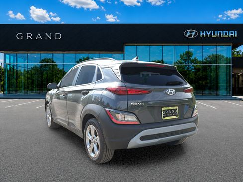 Used 2023 Hyundai Kona SEL FWD image 3