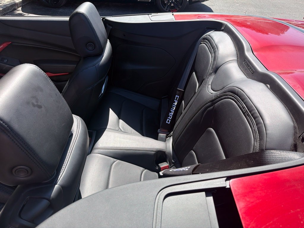 Used 2023 Chevrolet Camaro LT w/ Technology Package RWD image 7