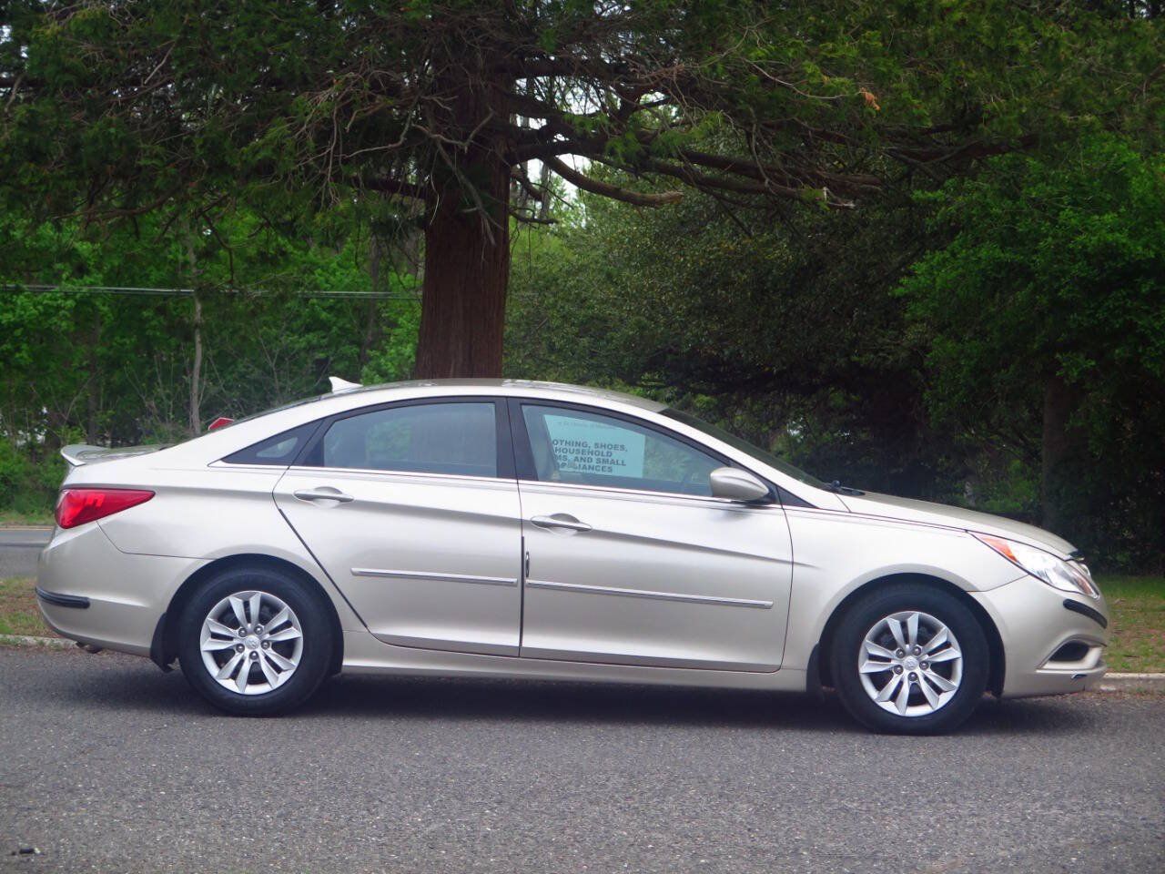 Used 2011 Hyundai Sonata GLS FWD image 5