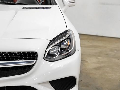 Used 2017 Mercedes-Benz SLC 300 image 35