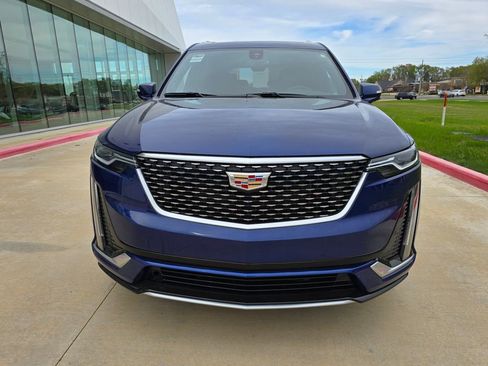 Used 2024 Cadillac XT6 Premium Luxury image 8
