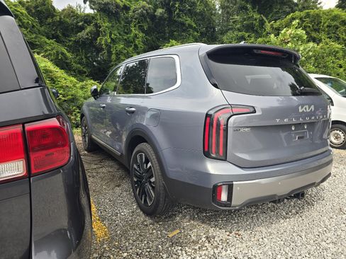Used 2025 Kia Telluride SX Prestige AWD/4WD image 2