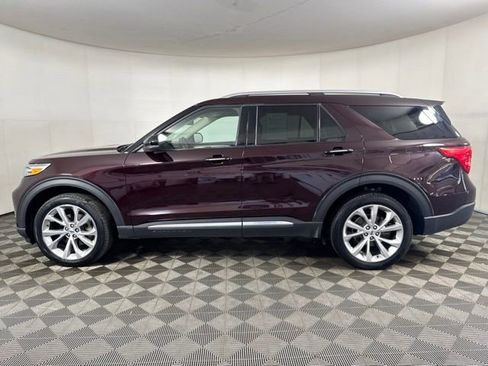 Certified 2023 Ford Explorer Platinum w/ Technology Package AWD/4WD image 10