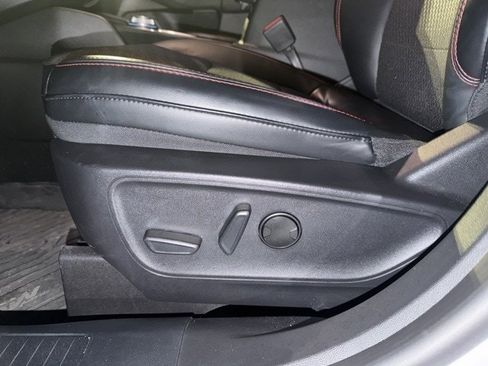 Used 2025 Ford Escape ST-Line w/ Cold Weather Package image 7