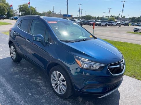 Used 2020 Buick Encore Preferred w/ Safety Package AWD/4WD image 4