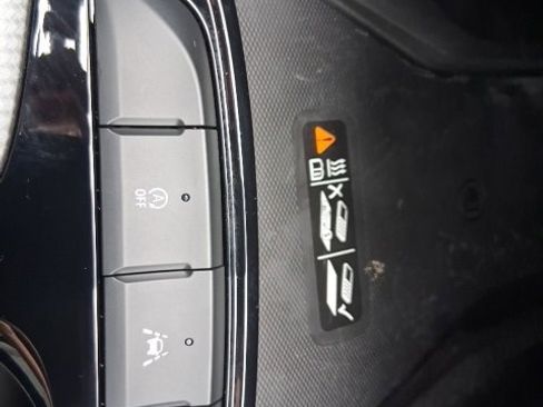 Certified 2025 Buick Envista Avenir image 36