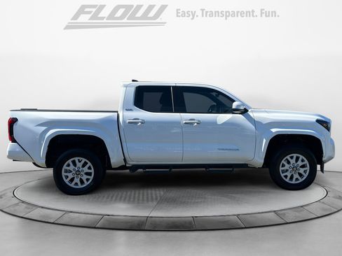 Certified 2024 Toyota Tacoma SR5 image 9