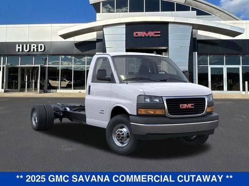New 2025 GMC Savana 4500 w/ Power Convenience Package image 8