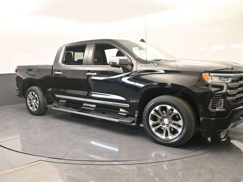 Used 2022 Chevrolet Silverado 1500 High Country RWD image 8