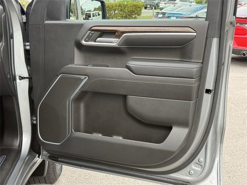 Used 2023 GMC Sierra 1500 Elevation image 35