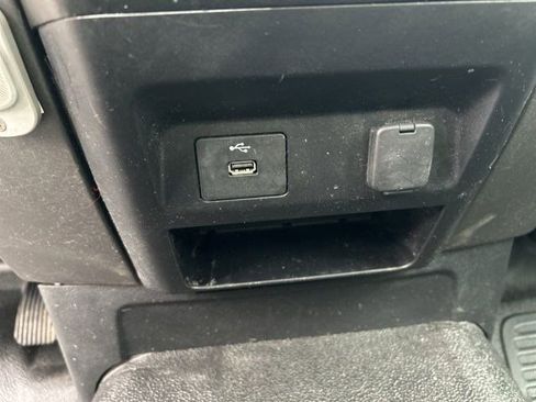 Used 2020 Ford F250 XL w/ Power Equipment Group image 23